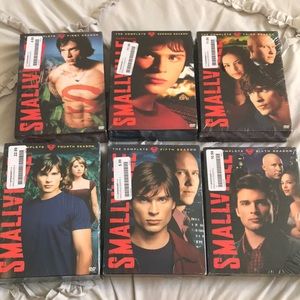 6 seasons of Smallville (DVD- Collectables)